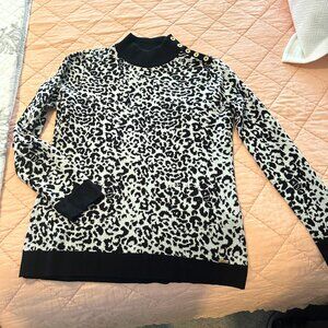 Calvin Klien Animal Print Back and White Women's M Long Sleeve Sweater